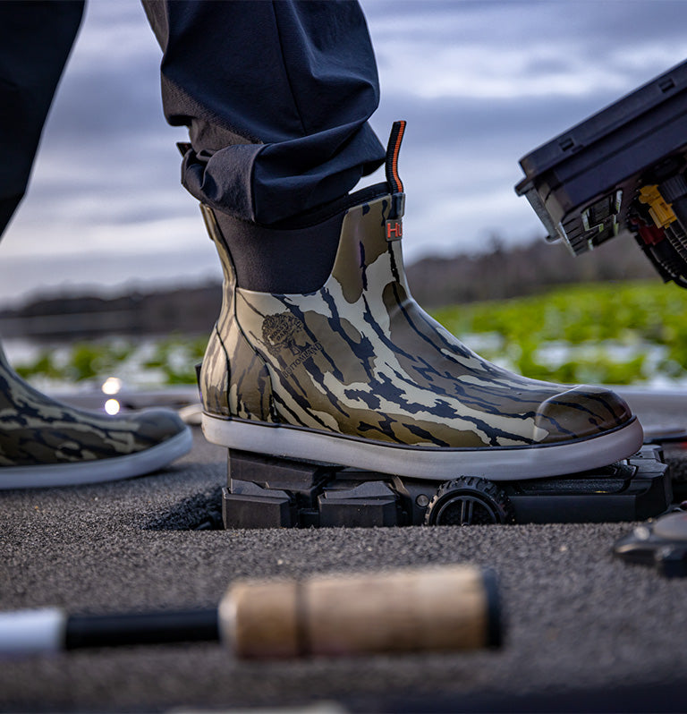 Huk Mens Rogue Wave Shoe  High-performance Fishing & Deck Boot